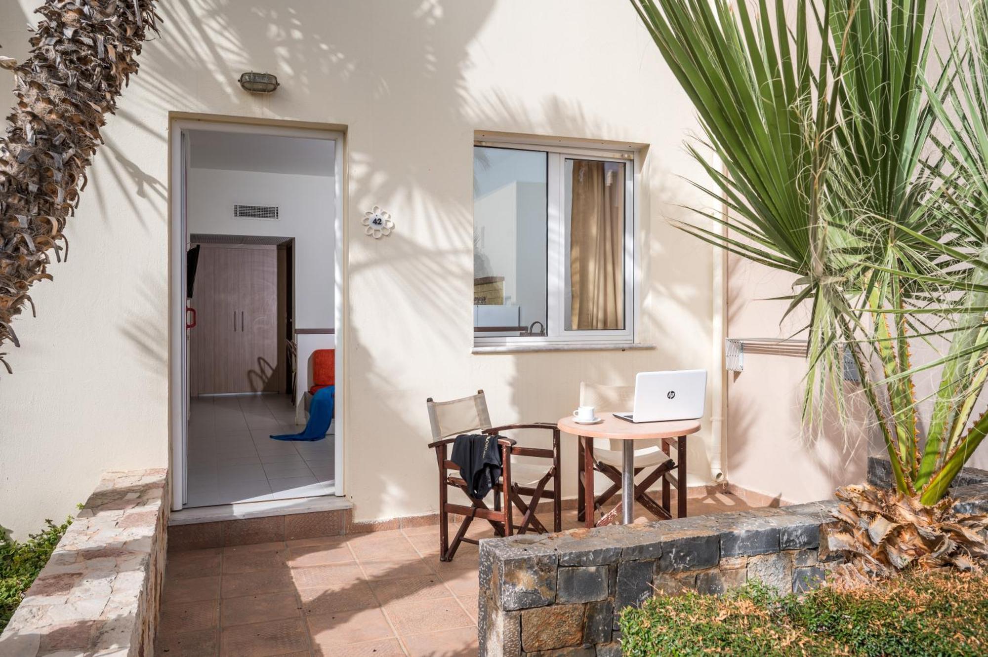 Meropi Hotel & Apartments Малиа Екстериор снимка